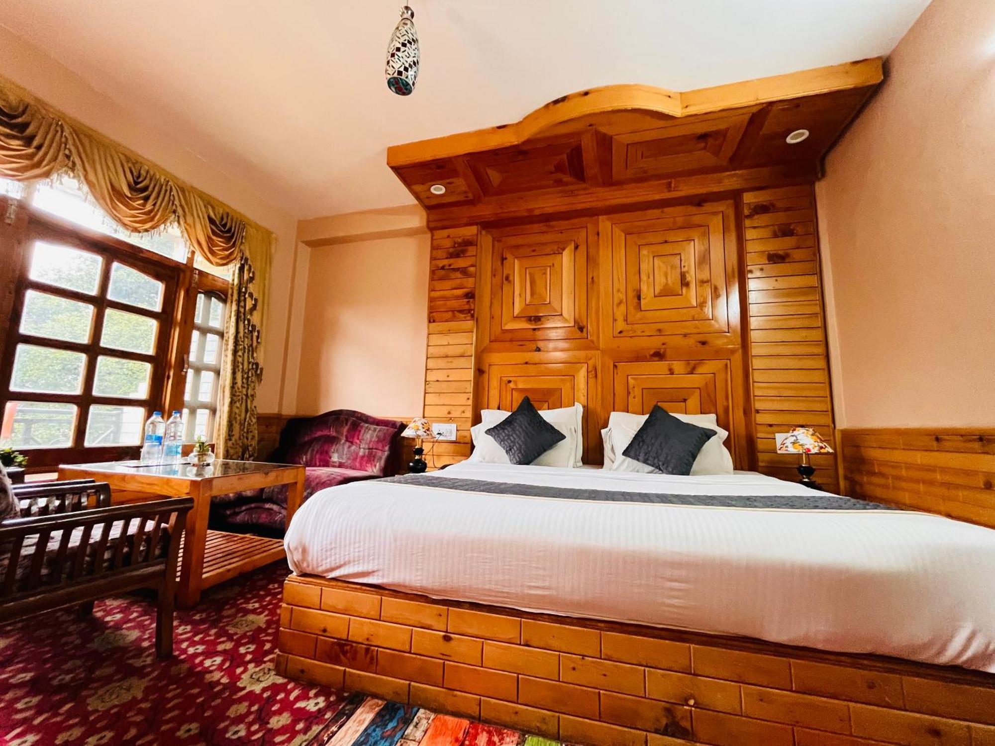 Snow Clad Riverview Hotel & Resort, Manali Dış mekan fotoğraf